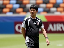 Soccer Football - FIFA World Cup 2026 - Japan Training -  Houston Dash & Dynamo Stadium, Houston, Texas, U.S. - June 28, 2026 Japan coach Hajime Moriyasu during training IMAGN IMAGES via Reuters/Troy Taormina