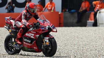 Sorotan Dunia Olahraga CNN Sport : Marquez Tiru 'Jurus' Rossi di MotoGP Belanda, Tidak Berhasil Sempurna