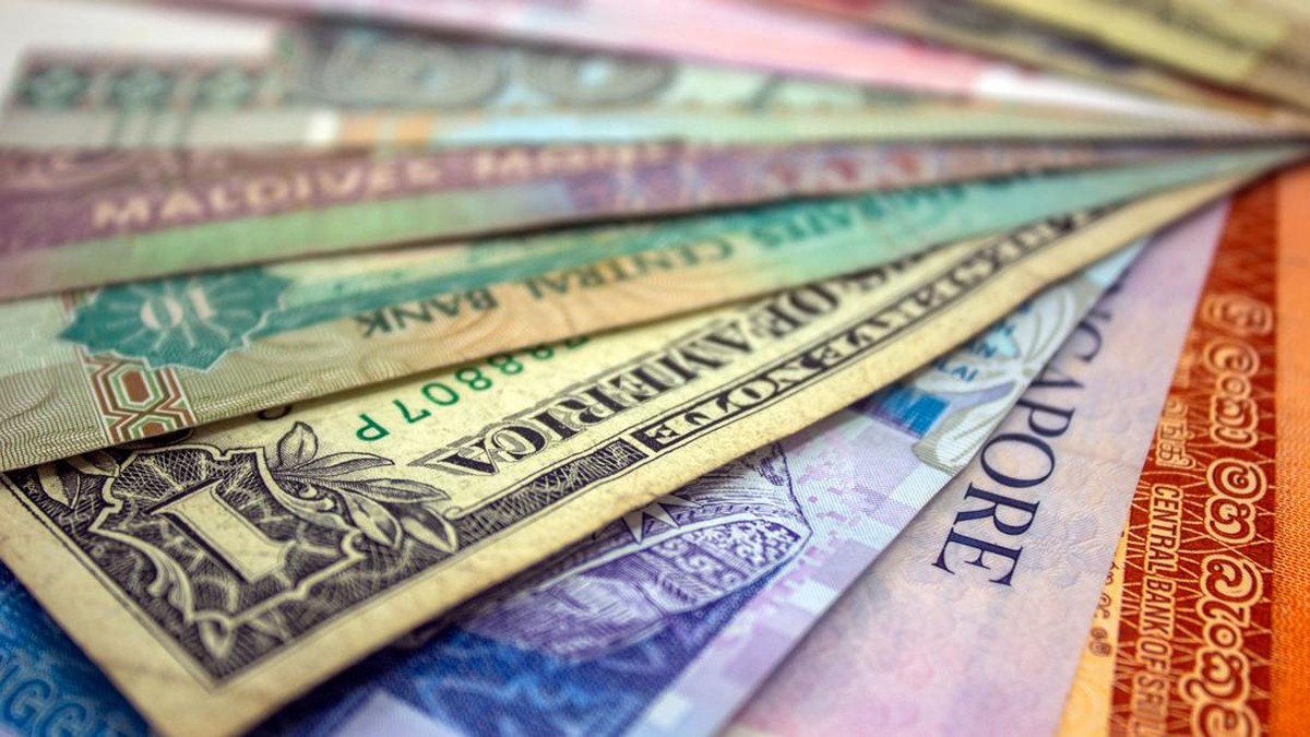 Kado Pahit Buat  HUT Amerika: Ringgit-Rupiah Pimpin Asia Tendang Dolar