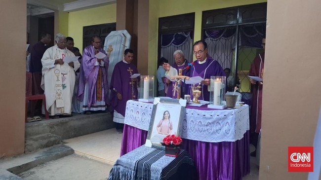 dr. Elisa Princilia Utami Pakaenoni atau dr. Icha yang mengalami depresi lalu ditemukan meninggal bunuh diri di rumahnya pada Jumat (26/6).