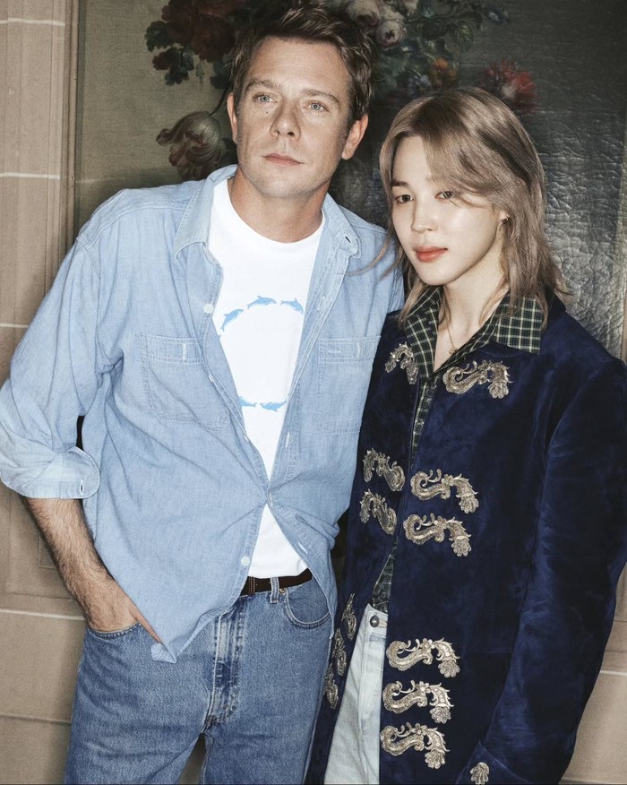 Pelantun lagu-lagu populer seperti &lsquo;Serendipity&rsquo; dan &lsquo;Like Crazy&rsquo; satu ini turut menghadiri Dior Summer 2027 Men&rsquo;s Show yang digelar di Mus&eacute;e Nissim de Camondo, Paris, Prancis pada Rabu, (24/6) waktu setempat. / Foto: instagram.com/j.m