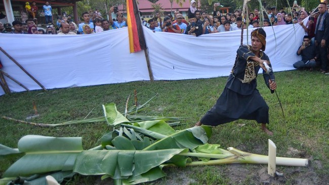Tradisi Ritual Hoyak Tabuik di Pariaman