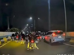 Viral Balap Liar Motor di JLNT Antasari Berujung Dihadang Xpander