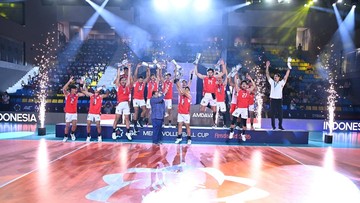 Update Eksklusif Olahraga CNN : FOTO: Indonesia Juara AVC Men's Cup, Korea Dibungkam 3-0