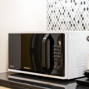 4 Makanan yang Tidak Boleh Masuk Microwave, Ada yang Bisa Meledak!
