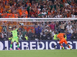 Soccer Football - FIFA World Cup 2026 - Round of 32 - Netherlands v Morocco - Estadio Monterrey, Monterrey, Mexico - June 29, 2026 Netherlands' Crysencio Summerville misses a penalty during the penalty shootout REUTERS/Eloisa Sanchez