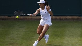 Janice Tjen akan melawan Daria Kasatkina di babak 2 Wimbledon 2026.