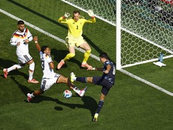 Soccer Football - FIFA World Cup 2026 - Round of 32 - Germany v Paraguay - Boston Stadium, Foxborough, Massachusetts, U.S. - June 29, 2026 Paraguay's Junior Alonso shoots at goal REUTERS/Pilar Olivares