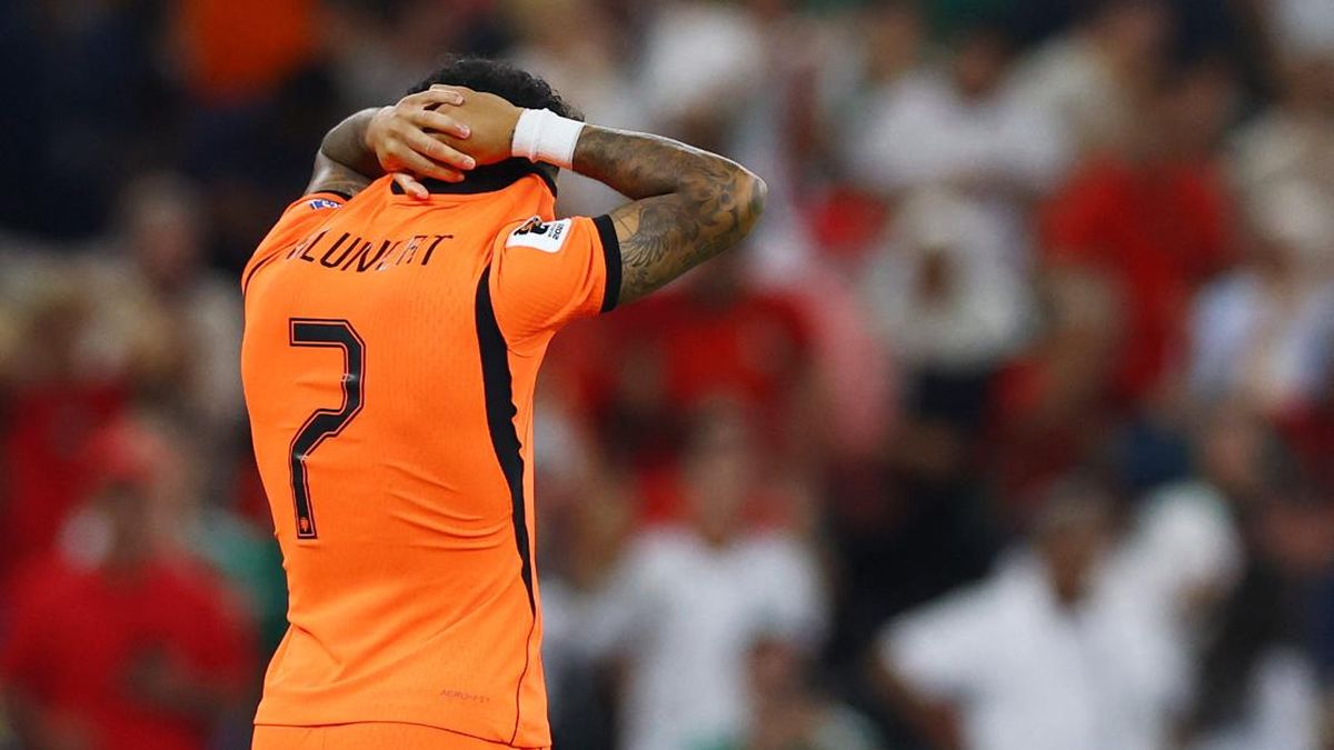 Kluivert, Ayah-Anak Telan Kekalahan via Adu Penalti di Piala Dunia