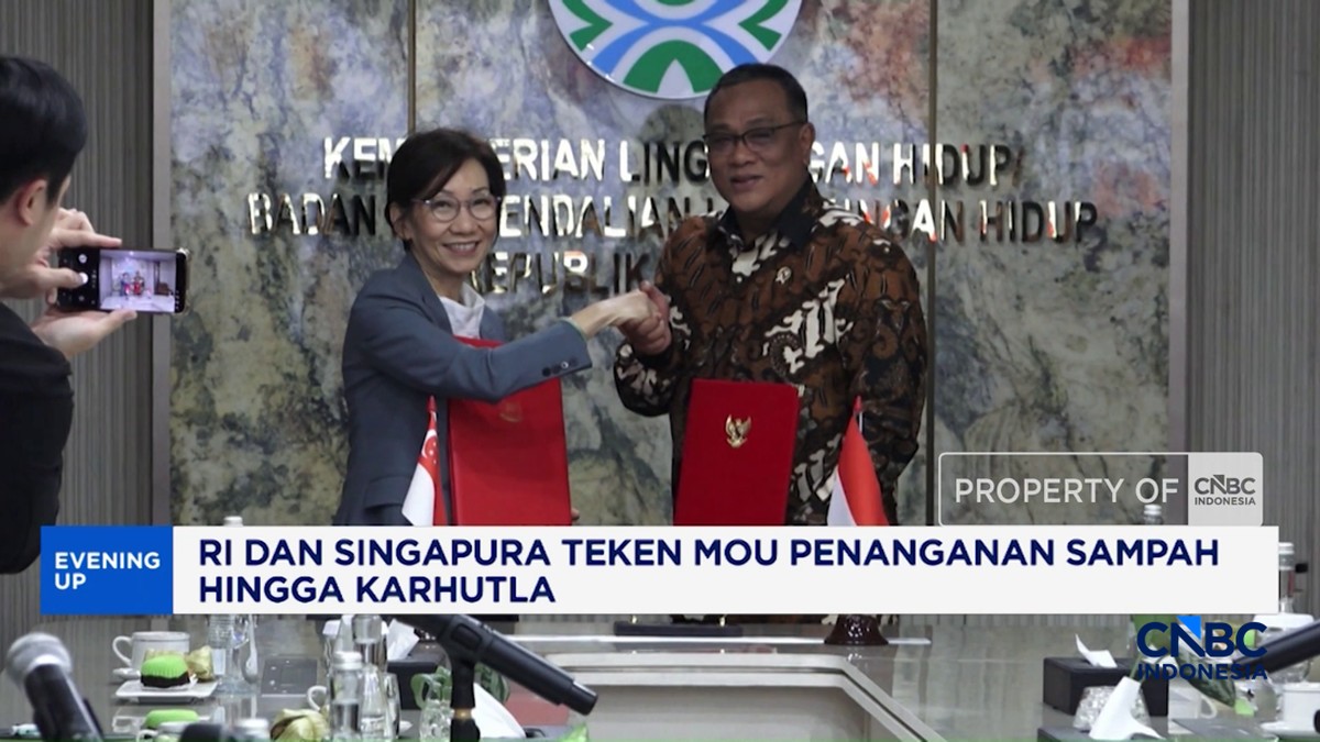 Video: RI dan Singapura Teken MOU Penanganan Sampah Hingga Karhutla