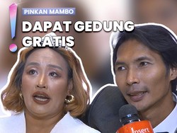 Video: 3 Tahun Nikah Siri, Arya Khan-Pinkan Mambo Rayakan Resepsi di Mal