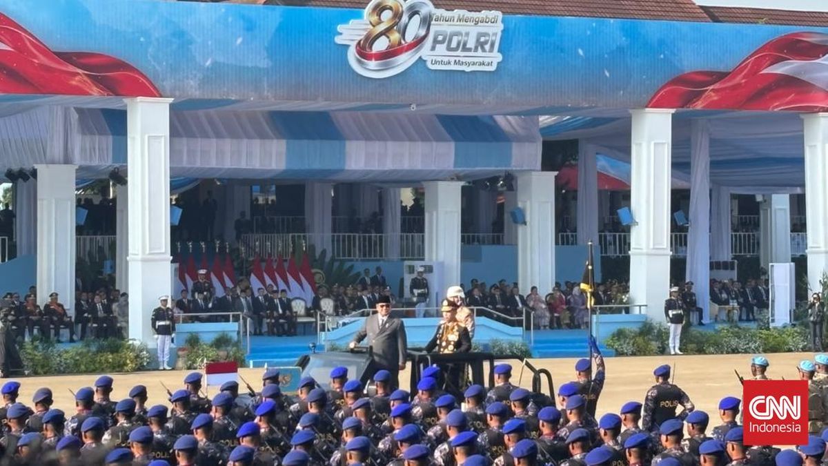 Prabowo Sematkan Tanda Kehormatan kepada 2 Satker dan 10 Polda