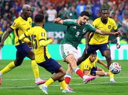 Soccer Football - FIFA World Cup 2026 - Round of 32 - Mexico v Ecuador - Estadio Azteca, Mexico City, Mexico - June 30, 2026
Mexico's Raul Jimenez scores their second goal REUTERS/Eloisa Sanchez     TPX IMAGES OF THE DAY