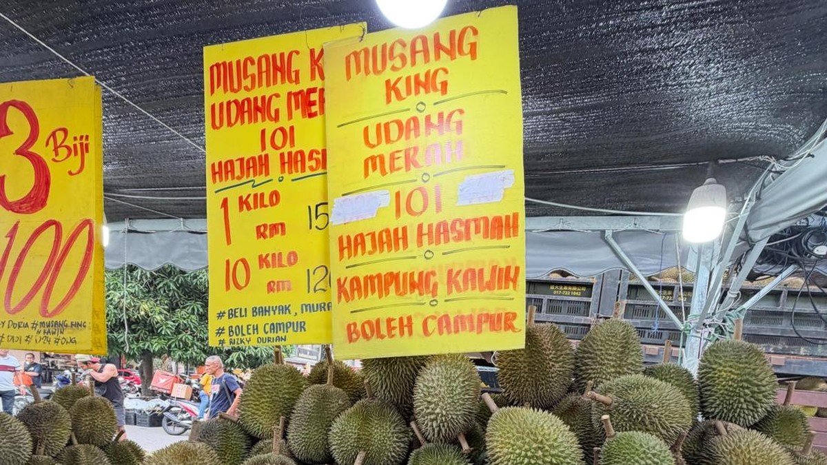 Tsunami Durian! Penampakan Singapura Bagikan 600 Kg Durian Gratis