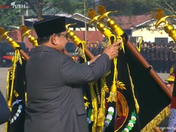 Prabowo Beri Tanda Kehormatan Nugraha Sakanti ke 11 Satker Polri