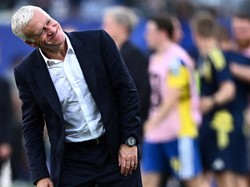 Soccer Football - FIFA World Cup 2026 - Round of 32 - France v Sweden - New York New Jersey Stadium, East Rutherford, New Jersey, U.S. - June 30, 2026
France coach Didier Deschamps celebrates after the match REUTERS/Dylan Martinez     TPX IMAGES OF