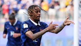 Soccer Football - FIFA World Cup 2026 - Round of 32 - France v Sweden - New York New Jersey Stadium, East Rutherford, New Jersey, U.S. - June 30, 2026
France's Bradley Barcola celebrates scoring their second goal REUTERS/John Sibley     TPX IMAGES O