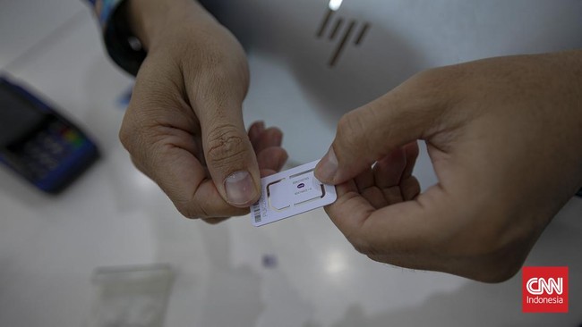 Sejumlah operator seluler juga telah menyediakan layanan registrasi biometrik melalui gerai, aplikasi, maupun situs resmi masing-masing untuk memudahkan pelanggan melakukan aktivasi nomor baru. Langkah ini diharapkan menciptakan sistem registrasi pel