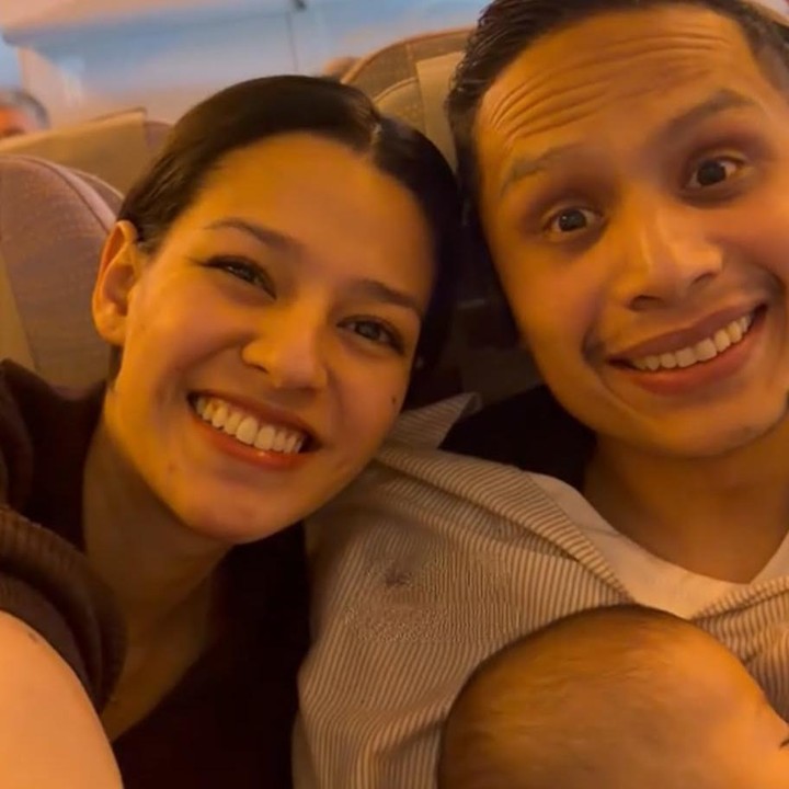 <p>Belum lama ini, Susan diketahui tengah berlibur ke Jerman bersama sang suami, Khalid Atamimi, dan putra mereka, Rayyan. Momen <em>traveling</em> ini sekaligus menjadi pengalaman pertama Rayyan naik pesawat dengan perjalanan cukup panjang. "Deg-degan banget bawa <em>Baby</em> Rayyan pertama kali penerbangan panjang, total perjalanan hampir 24 jam sama transit," ungkap Susan, dikutip dari akun Tiktok <em>@susansameeeh</em>. (Foto: TikTok @susansameeeh)</p>