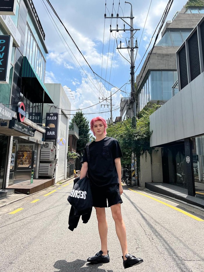 Taeyong sendiri merupakan leader untuk grup NCT dan tergabung dalam beberapa sub-unit seperti NCT U dan NCT 127./ Foto: instagram.com/taeoxo_nct