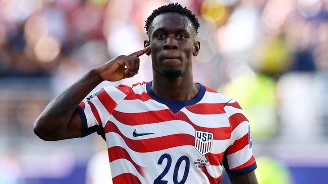 Soccer Football - FIFA World Cup 2026 - Round of 32 - United States v Bosnia and Herzegovina - San Francisco Bay Area Stadium, Santa Clara, California, U.S. - July 1, 2026
Folarin Balogun of the U.S. celebrates scoring their first goal REUTERS/Phil 