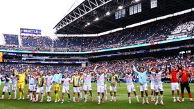 Kubu Belgia kaget FIFA cabut hukuman untuk Folarin Balogun di babak 16 besar Piala Dunia 2026.