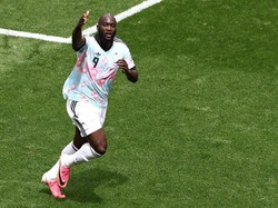 Soccer Football - FIFA World Cup 2026 - Round of 32 - Belgium v Senegal - Seattle Stadium, Seattle, Washington, U.S. - July 1, 2026
Belgium's Romelu Lukaku celebrates scoring their first goal REUTERS/Lee Smith     TPX IMAGES OF THE DAY