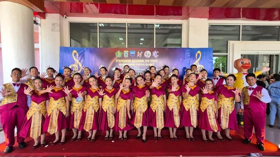 SMPK 5 PENABUR Dulang Emas di Kompetisi Paduan Suara Nasional, PESPARAWI 2026