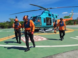 Cari 2 Buruh Asal Jember Hilang di Pantai Green Bowl, Helikopter Dikerahkan