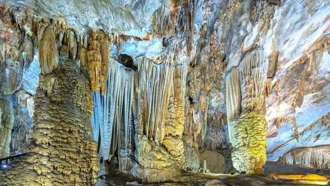 Gua baru yang diberi nama Thang itu menyimpan formasi geologi menakjubkan, termasuk stalaktit raksasa dan mutiara gua yang langka.