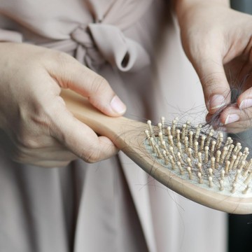 6 Makanan yang Membantu Mencegah Kerontokan Rambut