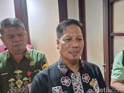 Muklisin Akui Dijemput KPK, Dicecar soal Keberadaan Bupati-Sekda Kuansing