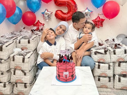 Intip Keseharian Nadya Mustika Bersama Iqbal Rosadi dan Kedua Anak