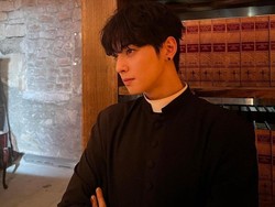 Terungkap Nama Baptis yang Dipilih Cha Eun Woo Usai Peluk Agama Katolik