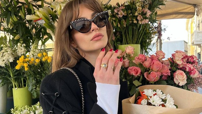 Tips Styling Outfit Serba Hitam agar Tampilan Tetap Terlihat Standout