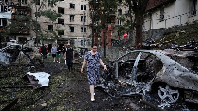Puluhan Rudal Balistik Rusia Menghujani Ukraina