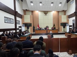 dr Tifa Tolak Damai dengan Jokowi di Kasus Fitnah dan Pencemaran Nama Baik