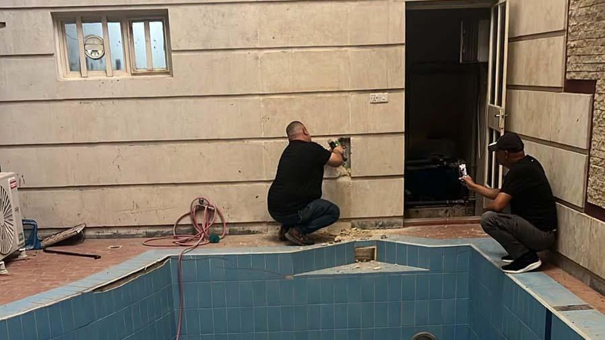 Penggerebekan Rumah Eks Wamen, Perhiasan Emas 4 Kg Sembunyi di Dinding