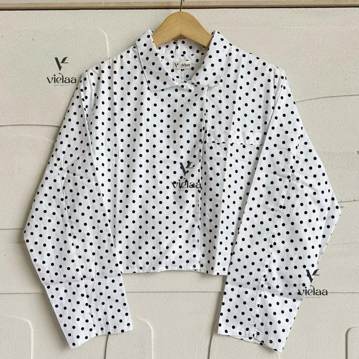 Atasan motif polkadot yang gemas