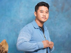 Kisah Baas Saputra, Selebgram yang Sukses Ubah Buku Tahunan Jadi Lebih Canggih