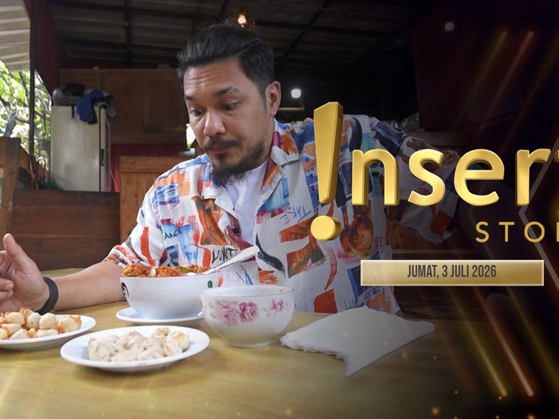 Insert Story: Nyobain Seblak Viral di Bandung, Isiannya Melimpah! 