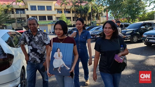 Keluarga Dokter Icha Usai Buat Laporan di Polda Nusa Tenggara Timur