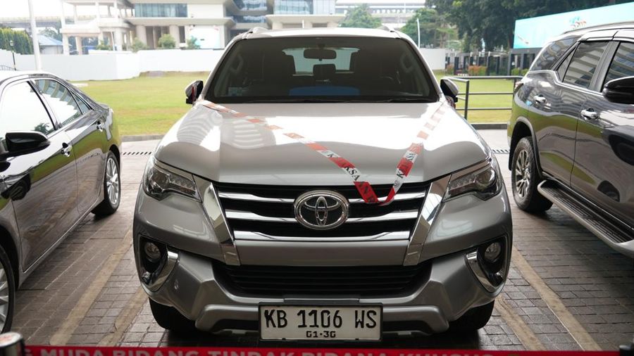 Penampakan mobil-mobil nan disita Kejagung dari kasus tambang di Kalbar (dok. Kejagung)