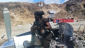 Pesawat perintis milik PT AMA dengan nomor registrasi PK-RCY yang dibakar di Bandara Ipdeheik, Balinggama, Yahukimo, Papua Pegunungan.