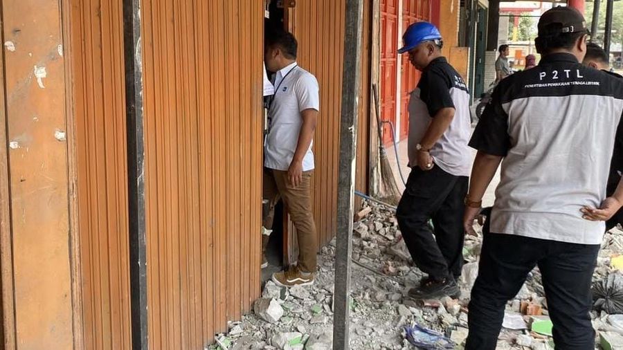 PLN membongkar adanya dugaan pencurian listrik dari penambang mata uang digital di Tambun Selatan, Bekasi. (Dok .PT PLN (Persero))