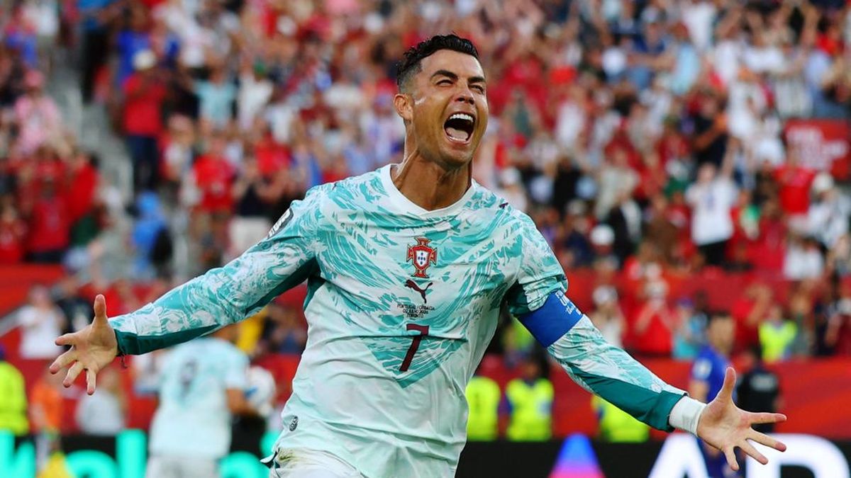 FOTO: Drama 109 Menit yang Bikin Ronaldo Histeris Portugal ke 16 Besar