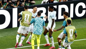 Soccer Football - FIFA World Cup 2026 - Round of 32 - Portugal v Croatia - Toronto Stadium, Toronto, Canada - July 2, 2026 Portugal's Cristiano Ronaldo celebrates scoring their first goal with teammates REUTERS/Jeenah Moon