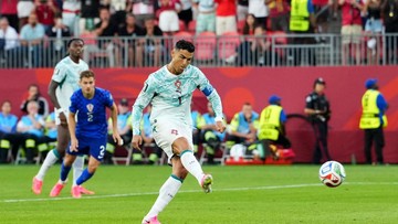 Update Eksklusif Olahraga CNN : Viral Ronaldo Diduga Ucap 'Bismillah' Sebelum Ambil Penalti