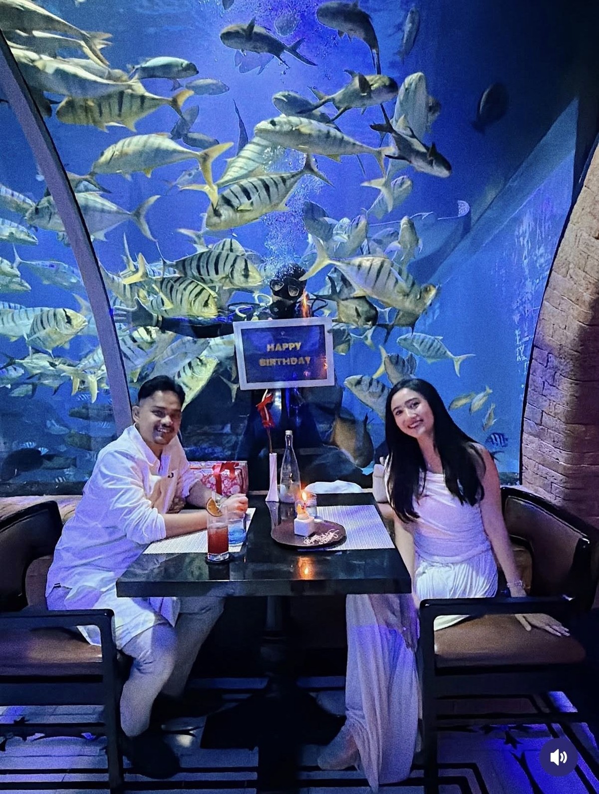 Seru Banget&excl; Febby Rastanty Ngopi di Italia hingga Makan Ikan di Bali