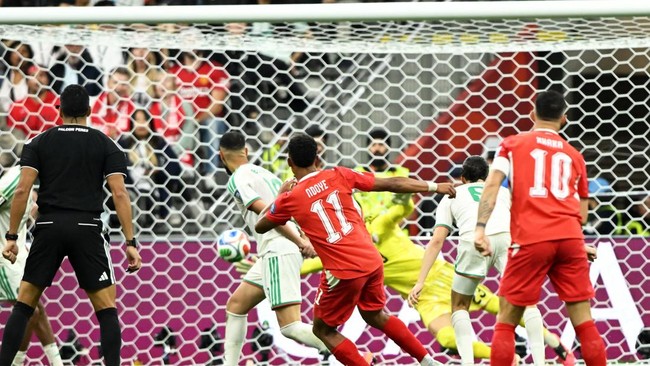 FOTO: Swiss Terlalu Tangguh, Aljazair Tersisih dari Piala Dunia 2026